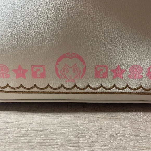 Danielle Nicole Super Mario Princess Peach backpack - Picture 3 of 9